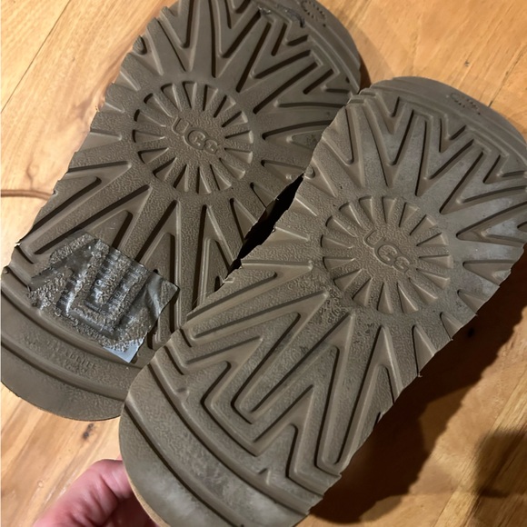 Ugg Neumel cow print boot sz 10 messa sand - Picture 4 of 7